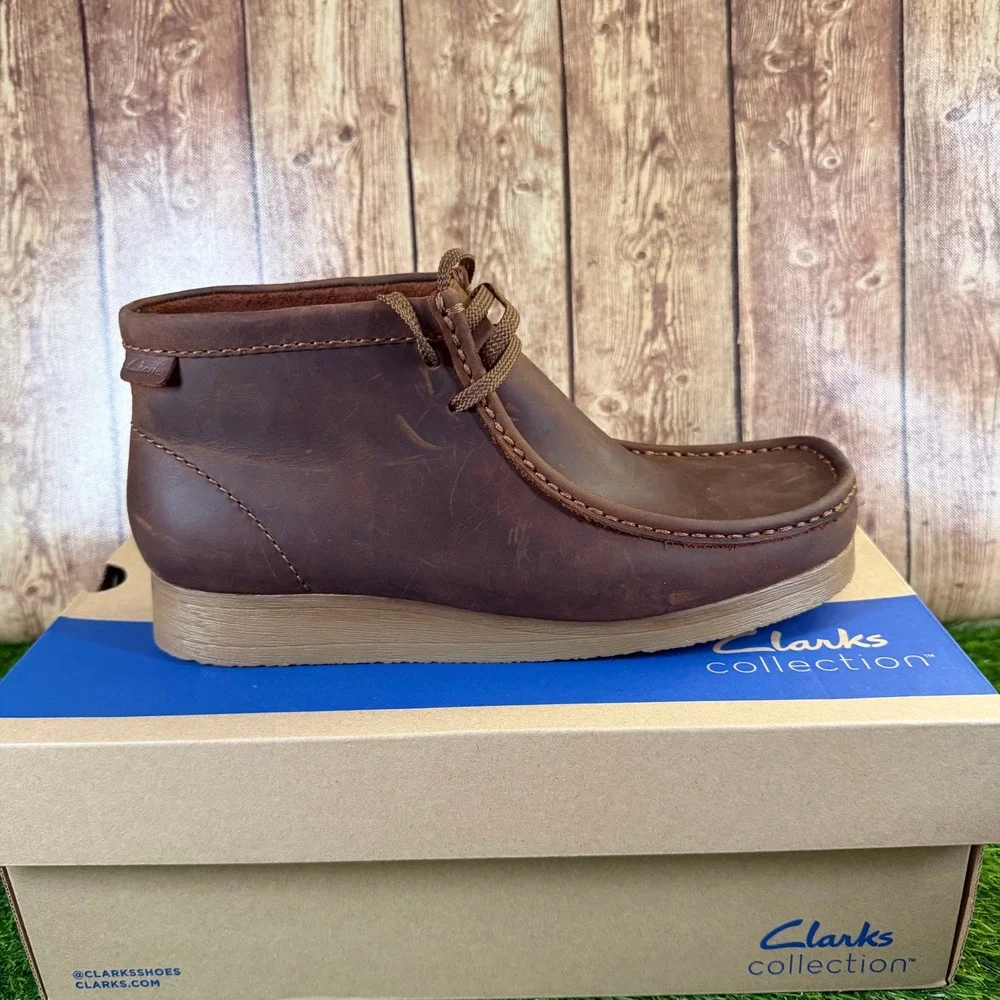 Clarks Wallaston Boot Mens size 11.5 M Beeswax Leather Chukka Moc Toe Brown